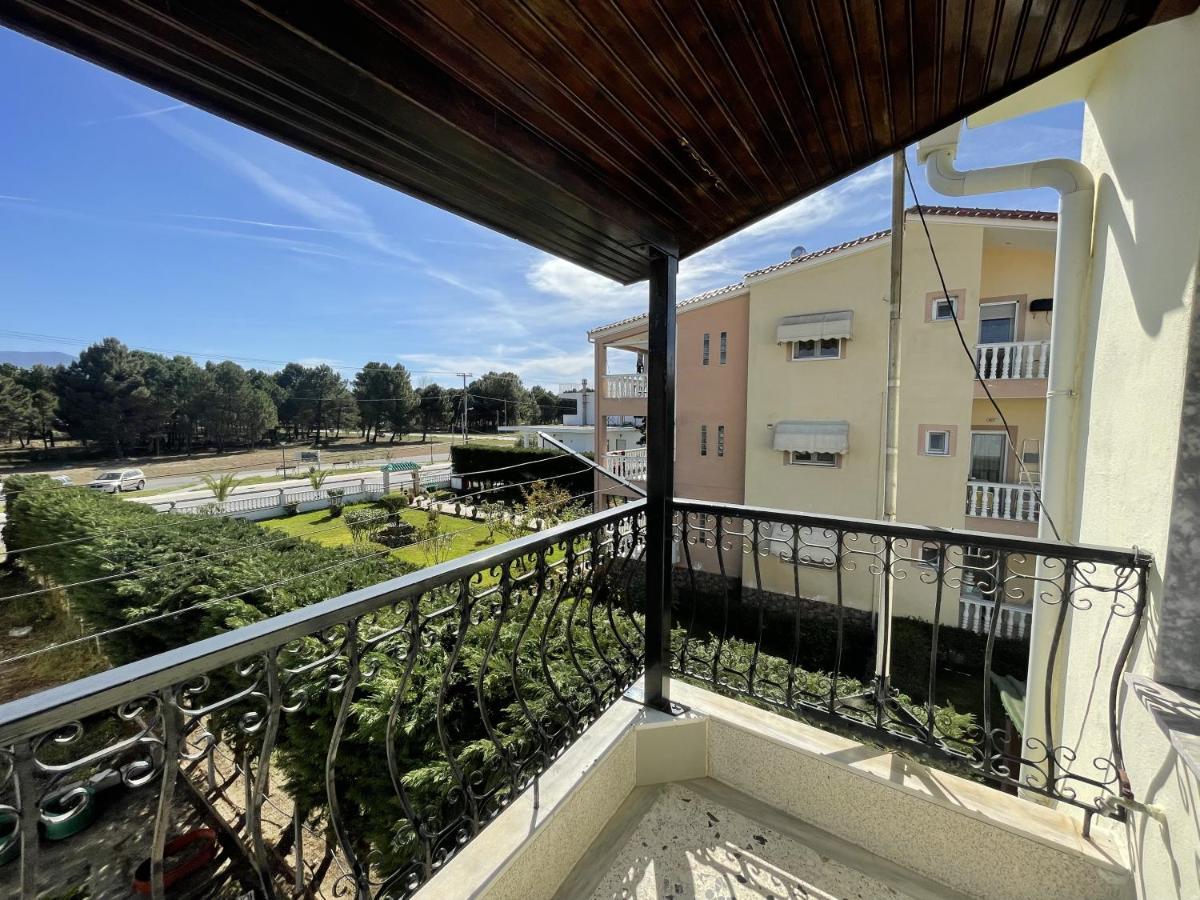 Maisonette By The Sea Keramotí Kültér fotó